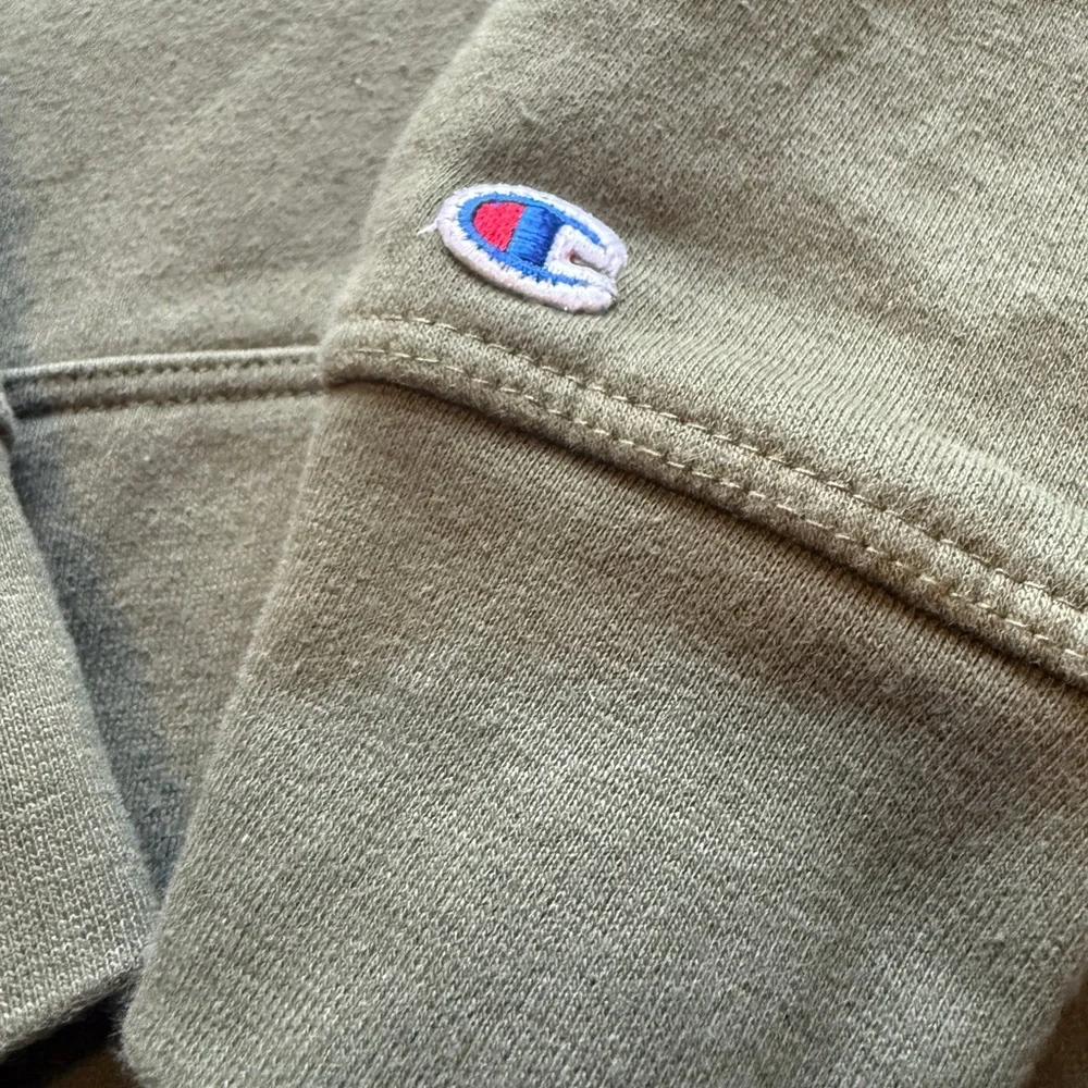 Champion Script Sleeve Hoodie Olive Green Pullover Sweatshirt Size L Streetwear - Picture 2 of 7